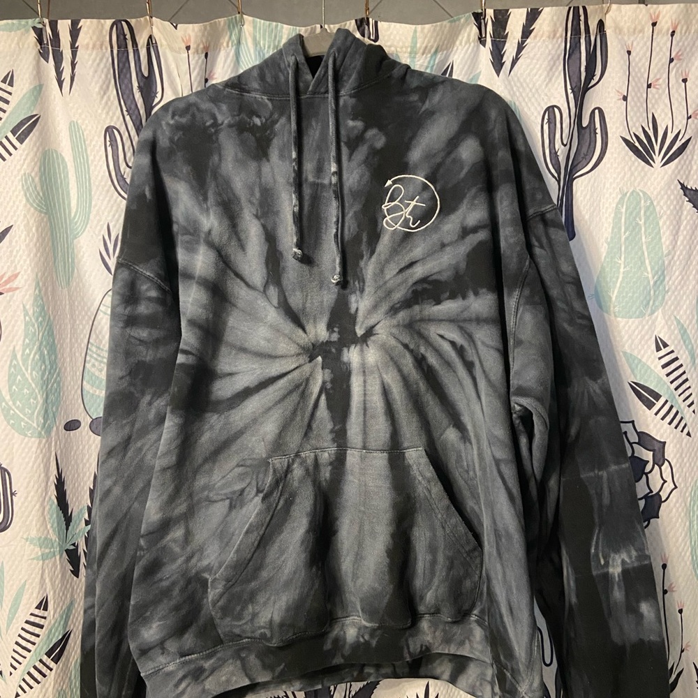 Tie die hoodie size L
